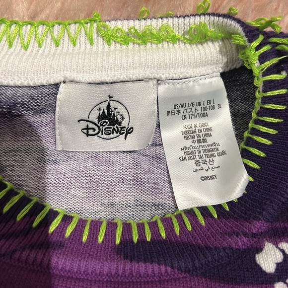 Disney Mickey’s pumpkin patch purple sweater size large - Picture 4 of 9
